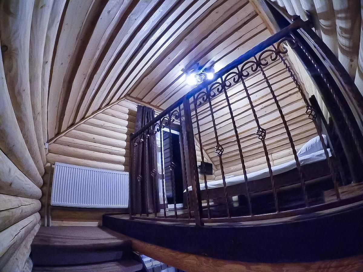 Cottage Hata Zustrich บูโคเวล ภายนอก รูปภาพ