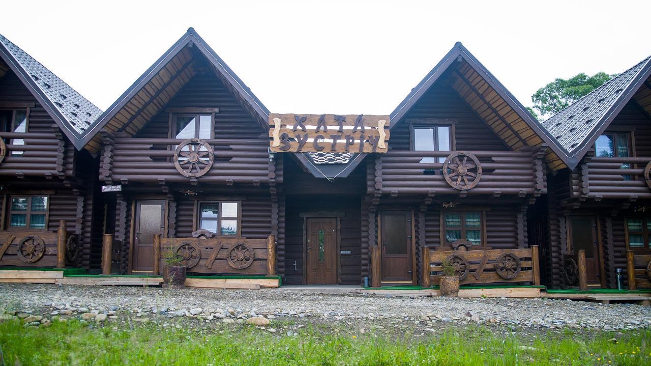 Cottage Hata Zustrich บูโคเวล ภายนอก รูปภาพ